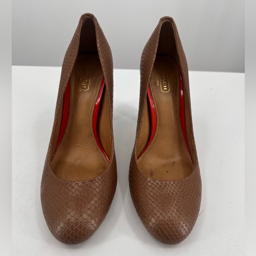 Coach Sue Printed Snakeskin Tan Brown Heels Pumps Size 8.5 - Picture 2 of 11
